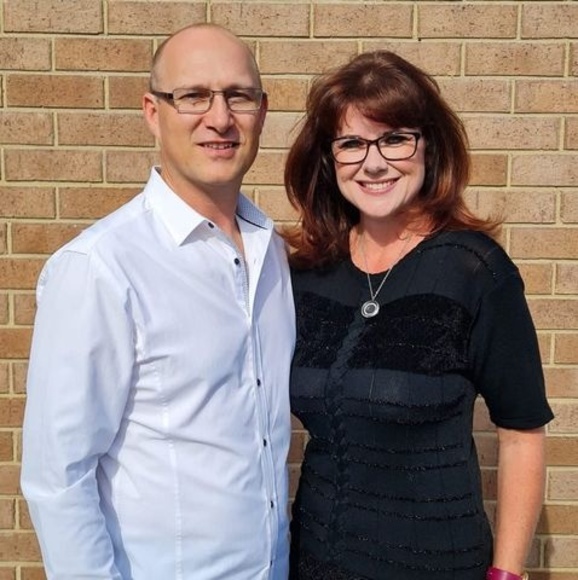 Meet your Posher, Sunet - Picture 1 of 1